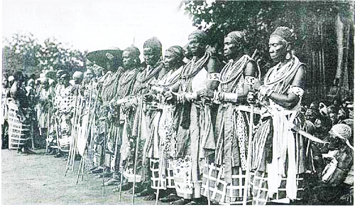 Guerrières amazones du Royaume du Dahomey.