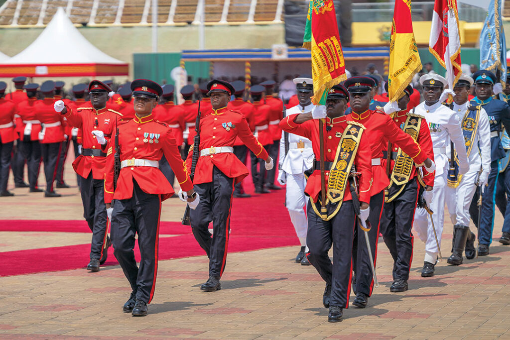 Gana Planeia Investimento Militar de um Bilhão de Dólares num Novo Programa de Formação Civil