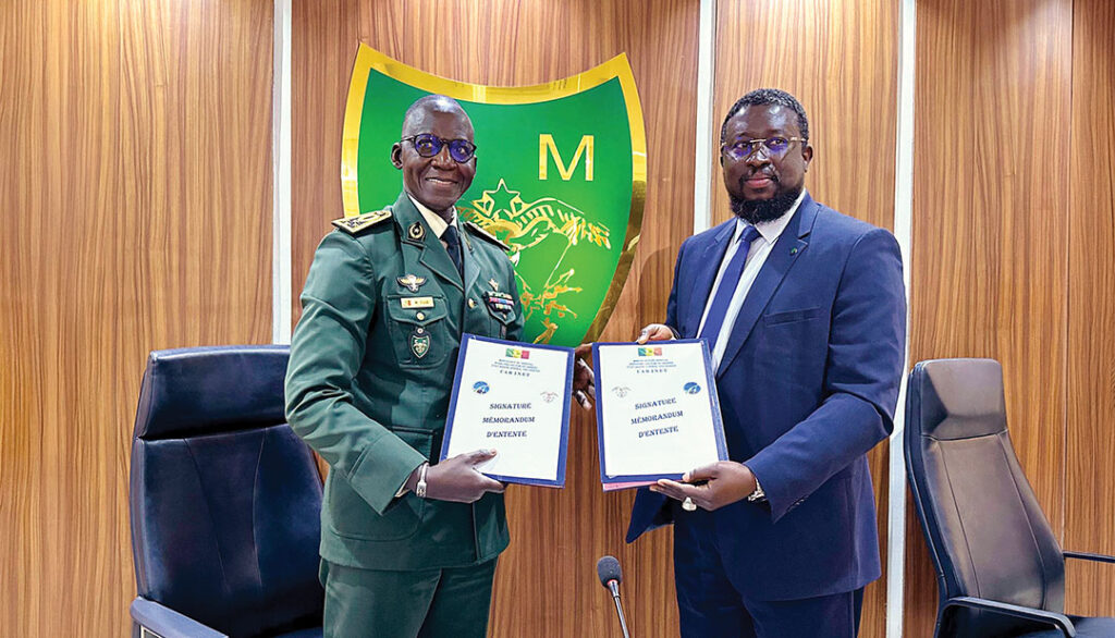 Agência Espacial e Forças Armadas do Senegal Assinam Acordo de Cooperação